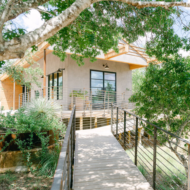 Unique Group Lodging